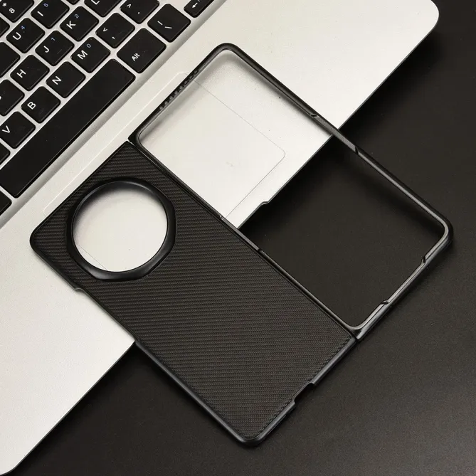 Coque Honor Magic V6 Effet Carbone Bords Ouverts