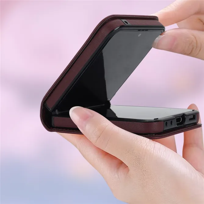 Housse Galaxy Z Flip 7 FE / Flip 6 Matelassee Bandouliere Amovible