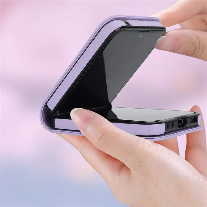 Housse Galaxy Z Flip 7 FE / Flip 6 Matelassee Bandouliere Amovible