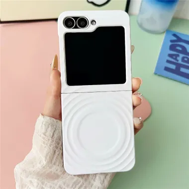 Coque Samsung Galaxy Z Flip 7 FE / Z Flip 6 / Flip 5 Magnetique Texture Ondulee