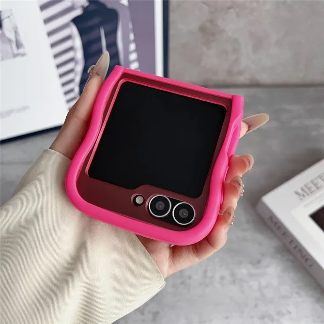 Coque Samsung Galaxy Z Flip7 FE / Z Flip6 / Flip5 Magnetique Bord Ondule