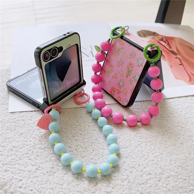 Coque Samsung Galaxy Z Flip 7 FE / Z Flip 6 Coeur avec Dragonne Perles