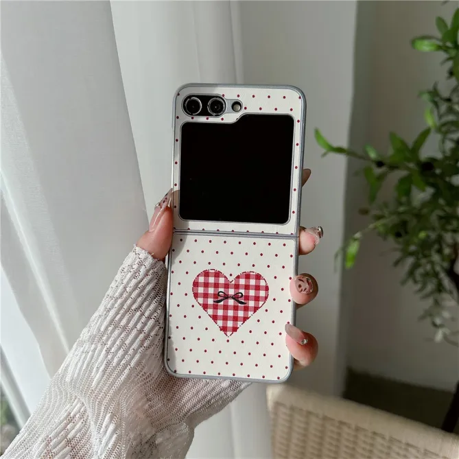 Coque Samsung Galaxy Z Flip 7 FE / Z Flip 6 Coeur Vichy avec Dragonne Perles