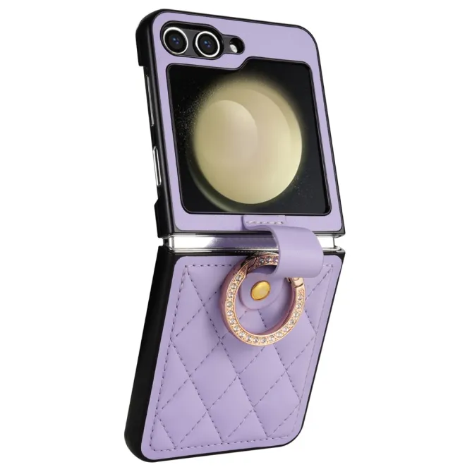 Coque Samsung Galaxy Z Flip 7 FE / Z Flip 6 / Z Flip 5 Matelassee Anneau Strass