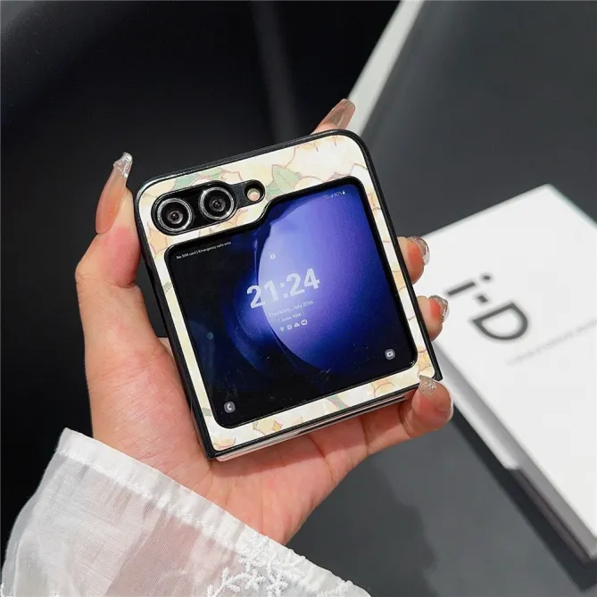 Coque Samsung Galaxy Z Flip 7 FE / Z Flip 6 Lapin Bunny Fond Fleuri