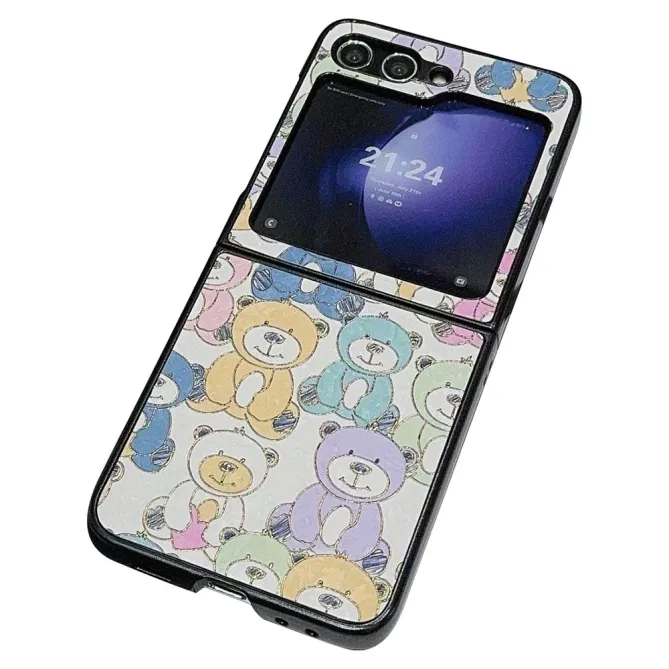 Coque Samsung Galaxy Z Flip 7 FE / Z Flip 6 Ours en Peluche Pastel
