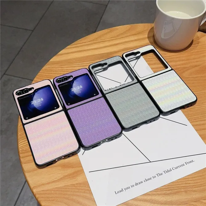 Coque Samsung Galaxy Z Flip 7 FE / Z Flip 6 / Z Flip 5 – Effet Holographique Quadrillé