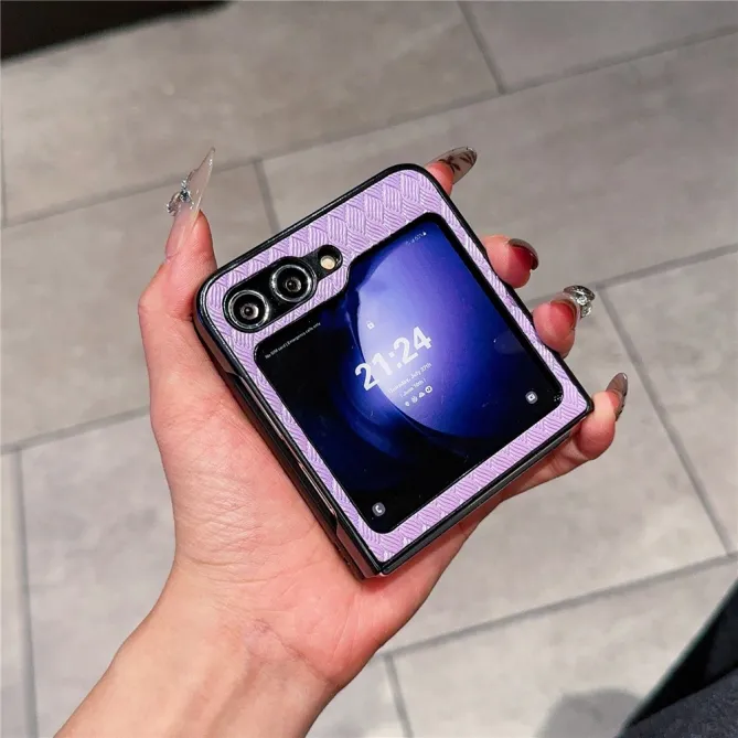 Coque Samsung Galaxy Z Flip 7 FE / Z Flip 6 / Z Flip 5 – Effet Holographique Quadrillé