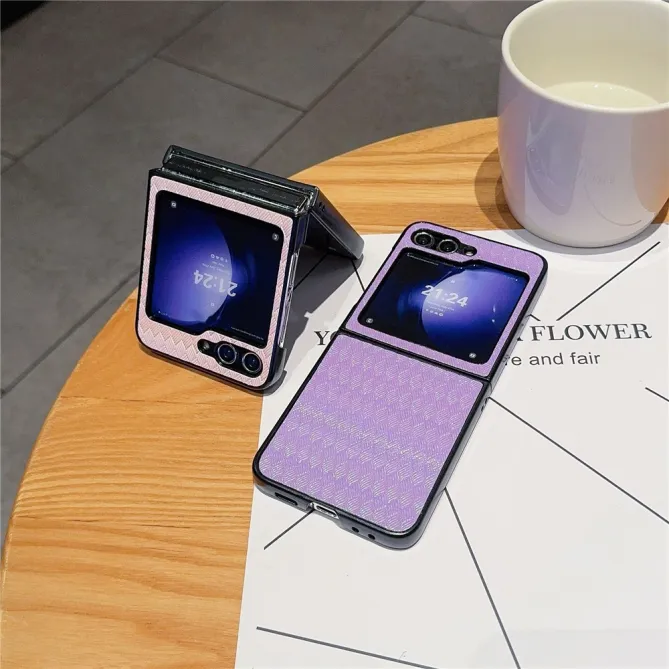 Coque Samsung Galaxy Z Flip 7 FE / Z Flip 6 / Z Flip 5 – Effet Holographique Quadrillé