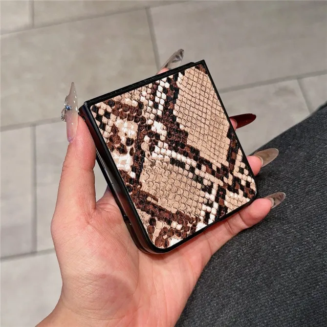 Coque Samsung Galaxy Z Flip 7 FE / Z Flip 6 – Effet Python