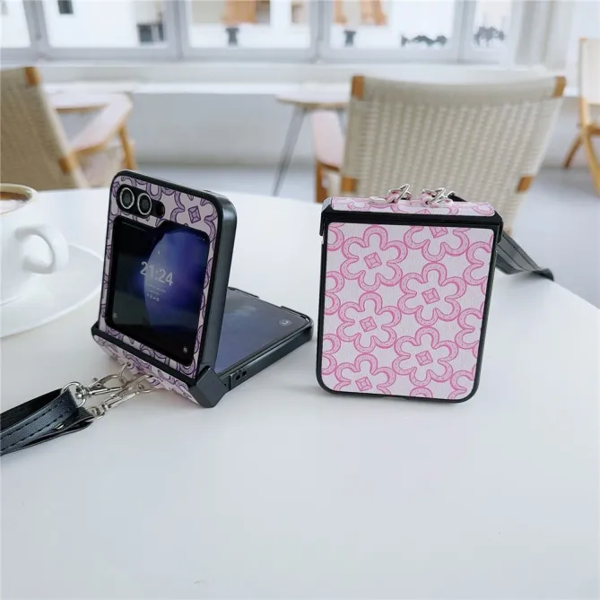 Coque Samsung Galaxy Z Flip 7 FE / Z Flip 6 Imprimé Monogramme avec Bandoulière