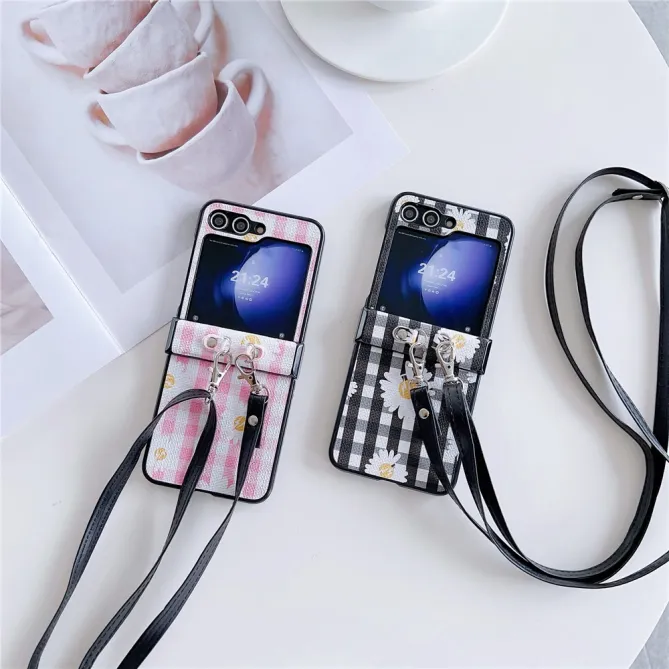 Coque Samsung Galaxy Z Flip 7 FE / Z Flip 6 Imprimé Vichy Fleuri avec Bandoulière