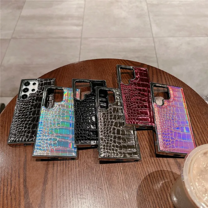 Coque S26 Ultra Effet Croco Contour Chromé