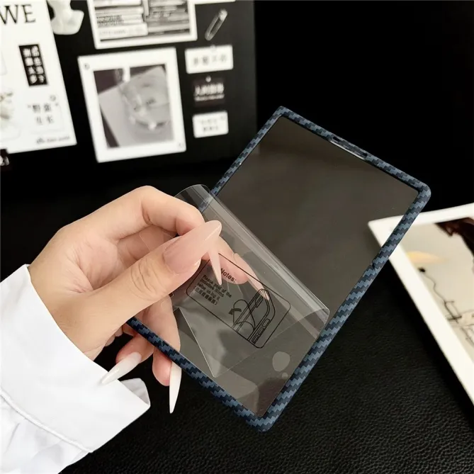 Coque Samsung Galaxy Z Fold 8 Effet Fibre de Carbone avec Protection d'Écran Intégrée Bleu Foncé - photo 3