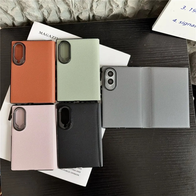 Housse Samsung Galaxy Z Fold 8 Effet Cuir Épurée à Rabat Magnétique