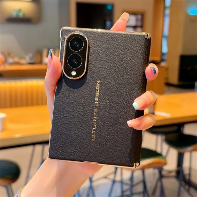 Coque Z Fold 8 Effet Cuir Grainé Cadre Métal