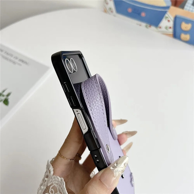 Coque Samsung Galaxy Z Flip 8 Teckel avec Poignée Effet Cuir