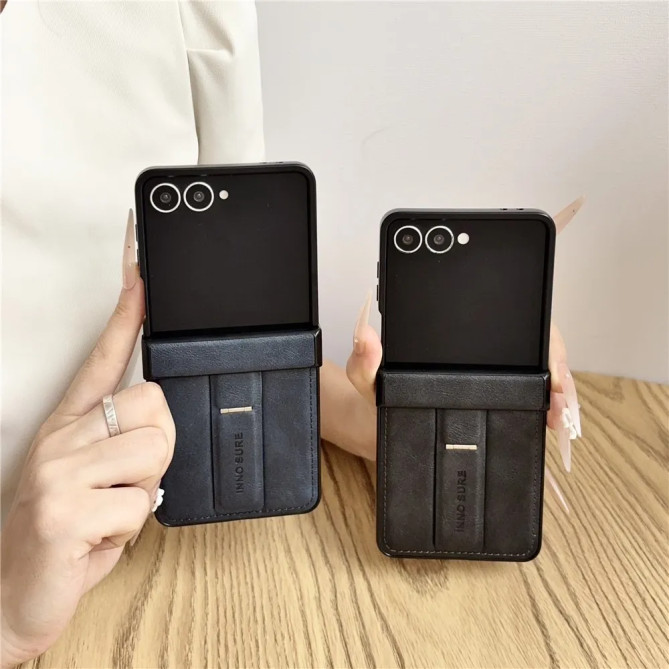 Coque Samsung Galaxy Z Flip 8 Effet Cuir avec Support Invisible