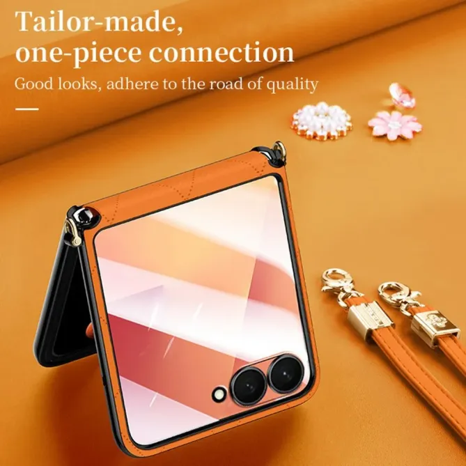 Coque Samsung Galaxy Z Flip 8 Motif Losanges avec Protection Charnière et Bandoulière - Couleurs: Orange