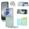 Coque Samsung Galaxy Z Flip 8 Pochette Matelassée Multi-Cartes avec Bandoulière - Couleurs: Bleu clair