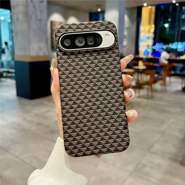 Coque Google Pixel 11 Pro XL motif tressé magnétique