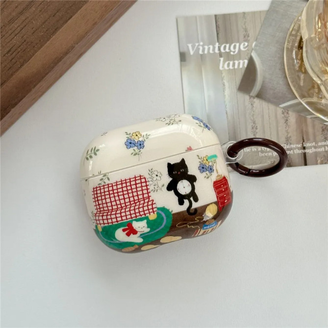 Coque AirPods Pro motif chat illustré avec mousqueton