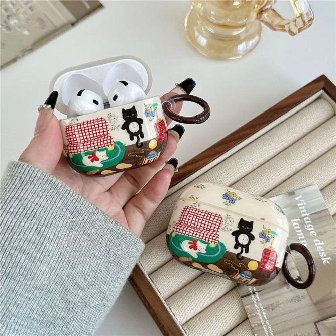 Coque AirPods Pro 2 motif chat illustré avec mousqueton