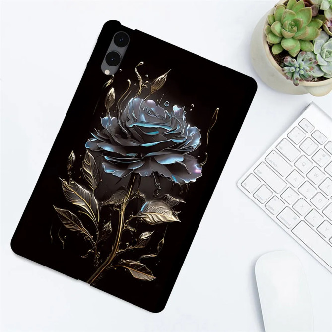 Galaxy Tab S12 Plus : coque Rose Noire aux reflets bleutés