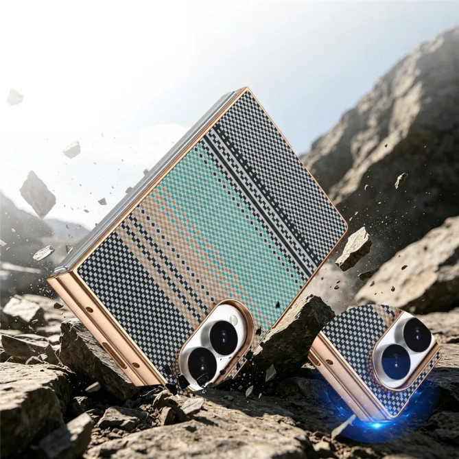 Galaxy Z Fold 8 : coque damier tissé avec verre trempé intégré
