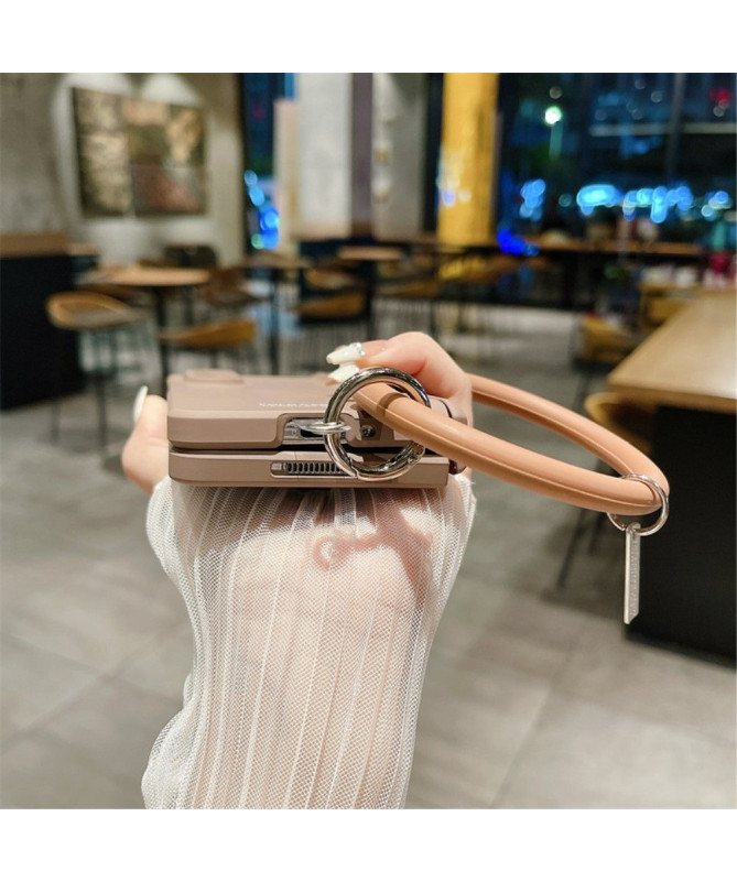 Coque Samsung Galaxy Z Fold 5 Mince avec Lanière